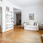 Cozy, Spacious And Calm Apartment - Top Location